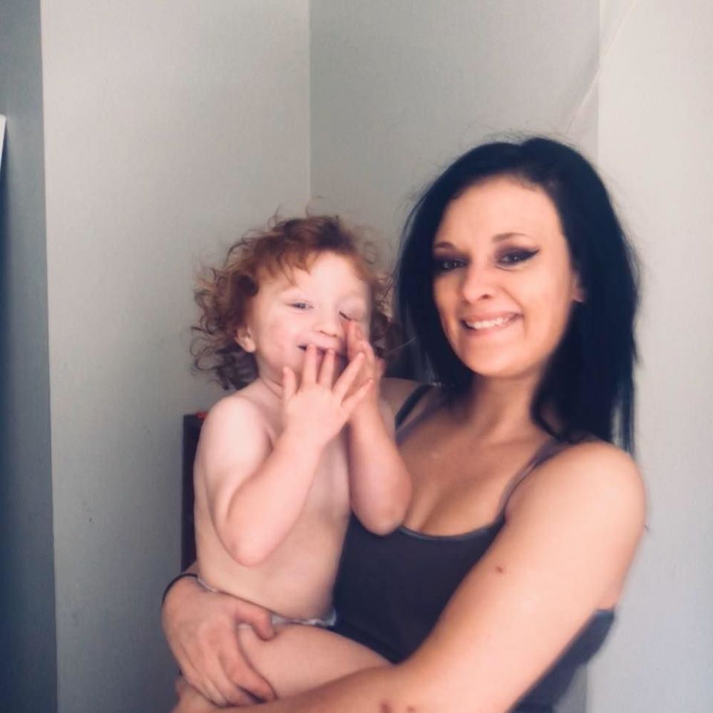 Meet your Posher, Linzie